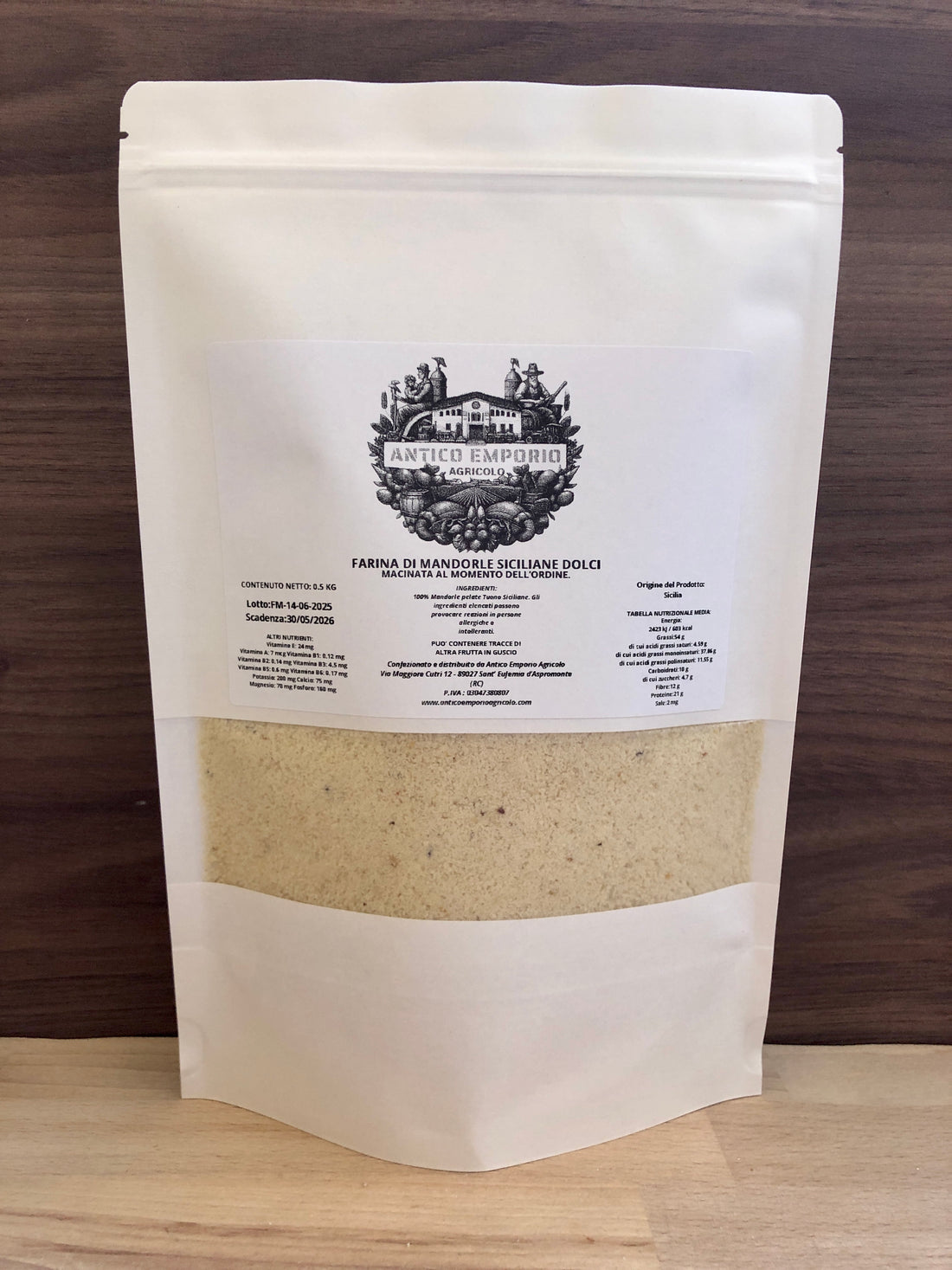 Farina di Mandorle Siciliane Dolci e Pelate - Macinata al Momento dell'Ordine