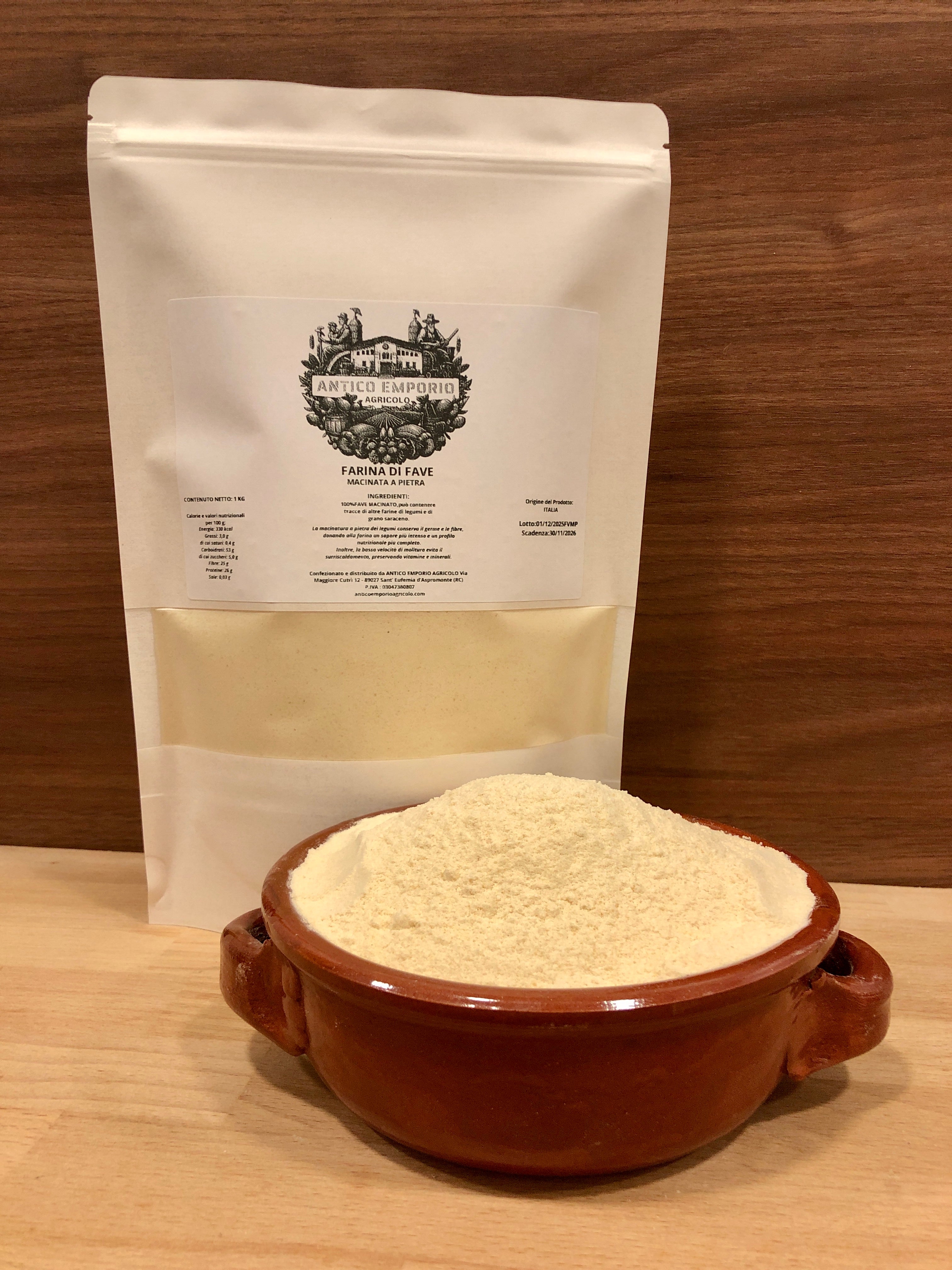 Farina di Fave Decorticate Macinata a Pietra al Momento dell'Ordine