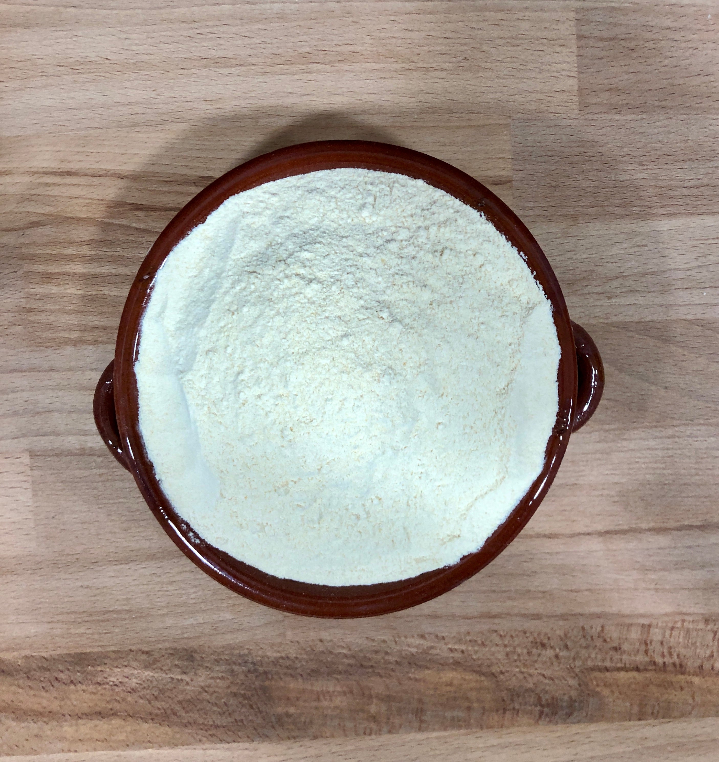 Farina di Fave Decorticate Macinata a Pietra al Momento dell'Ordine