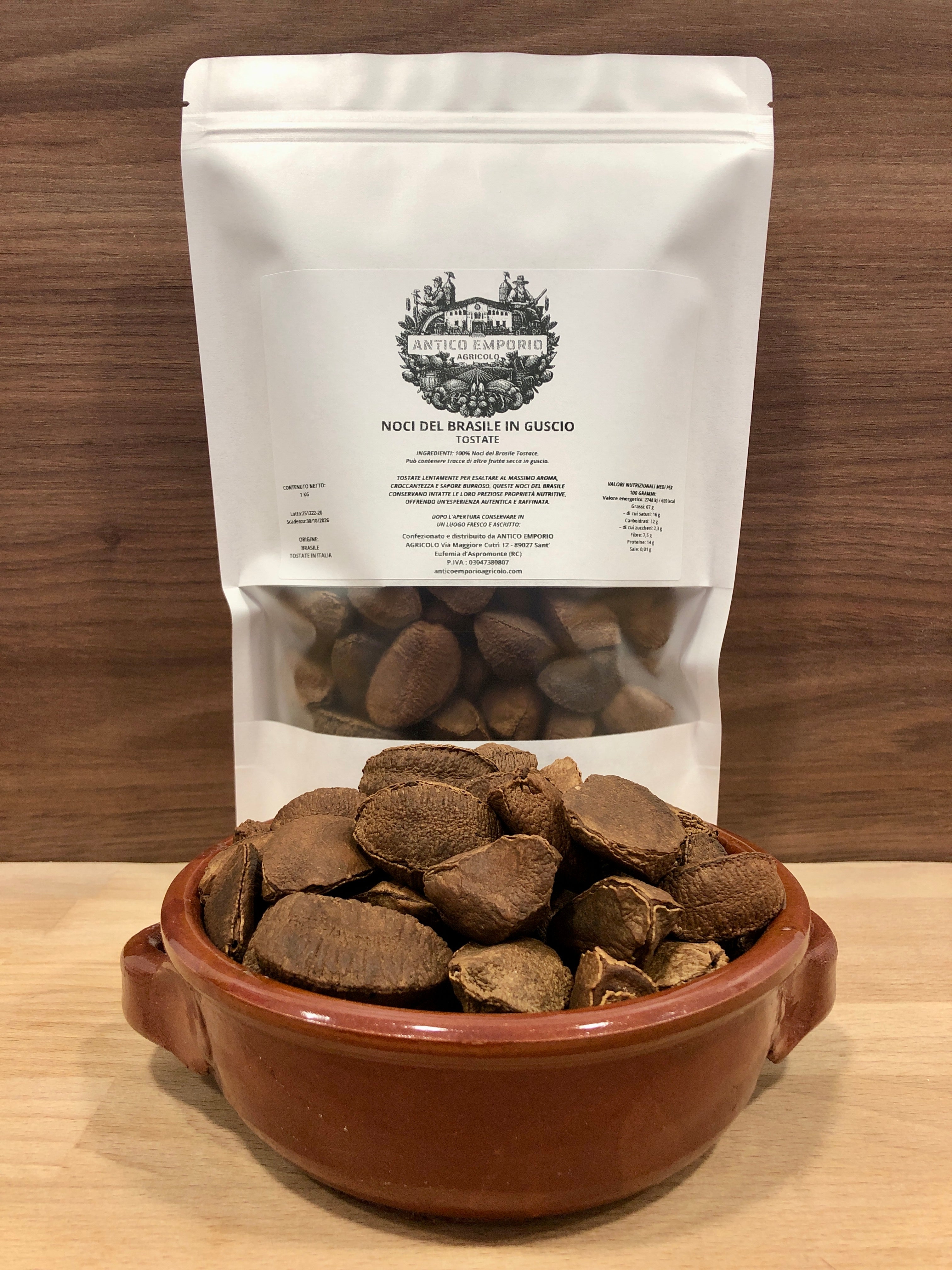 Noci del Brasile in Guscio Tostate