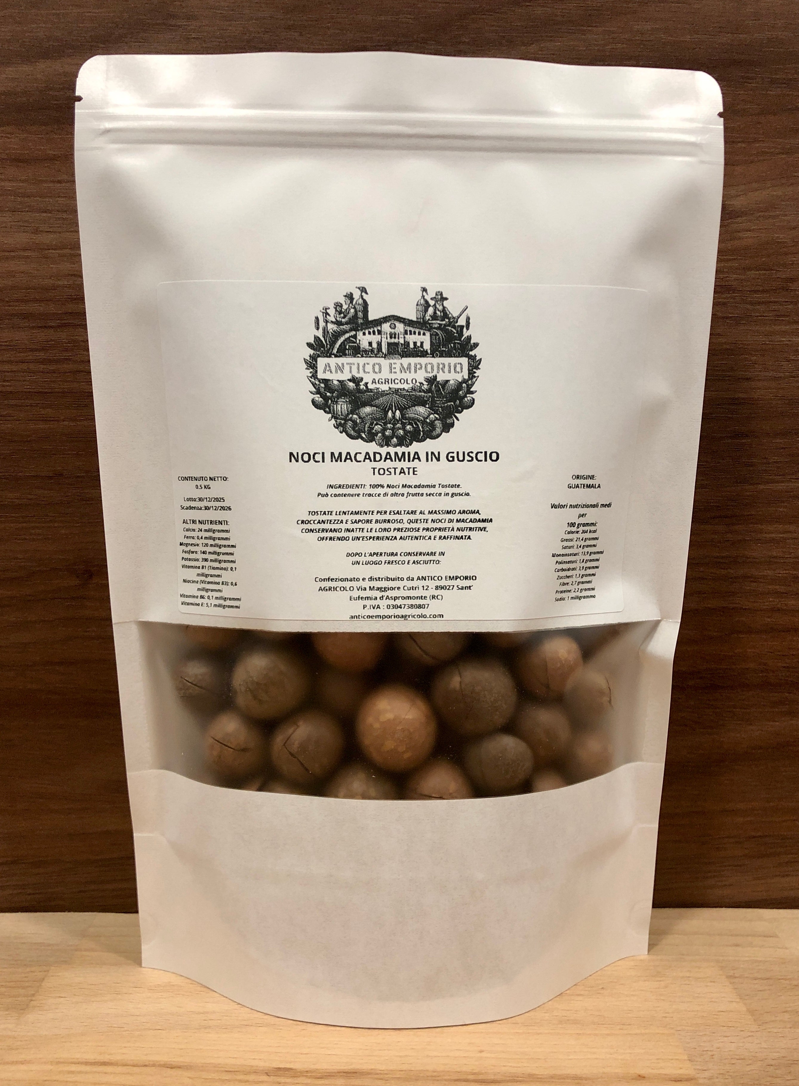 Noci Macadamia in Guscio Tostate - Pre-Crack