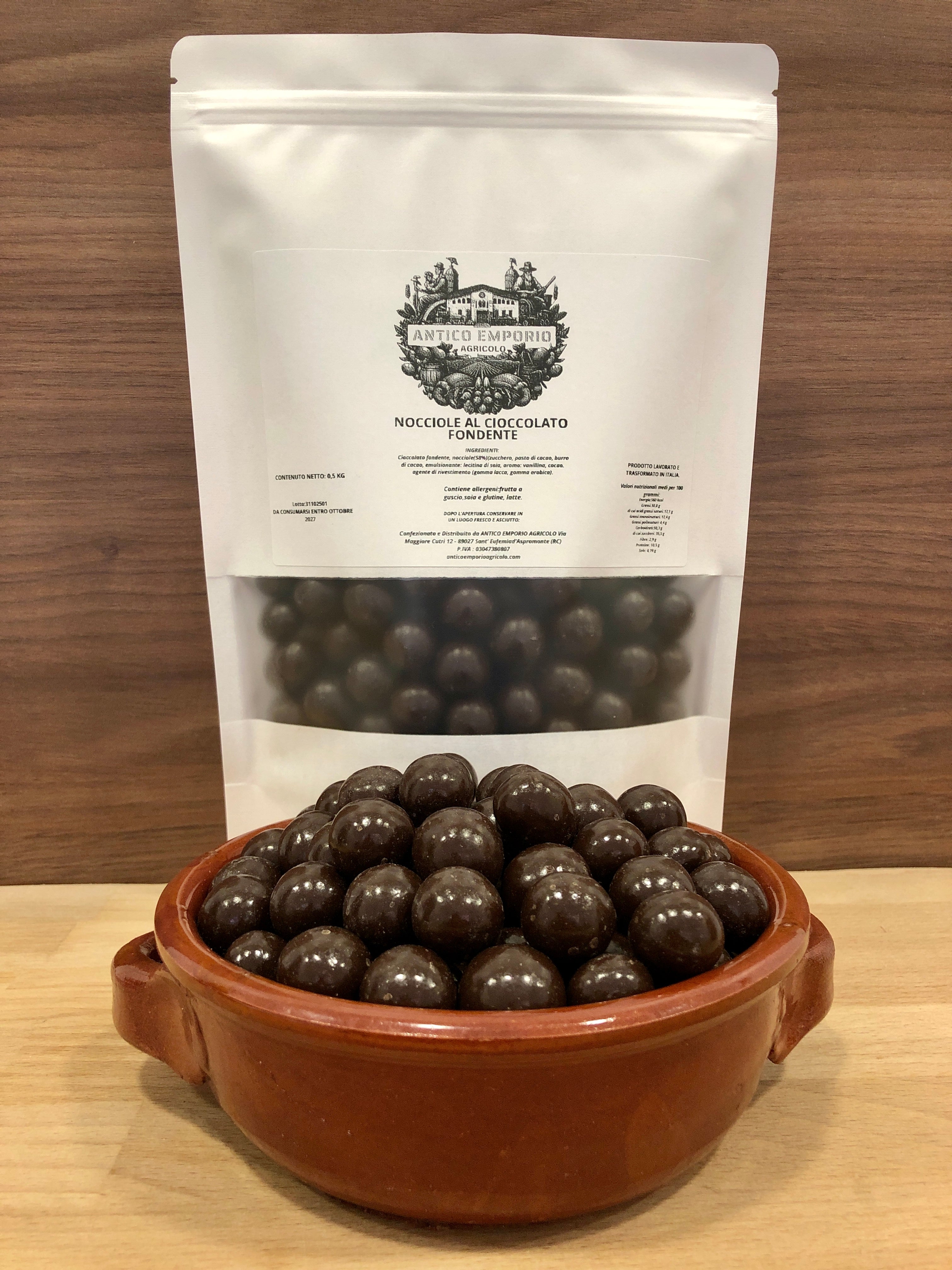 Nocciole Intere al Cioccolato Fondente