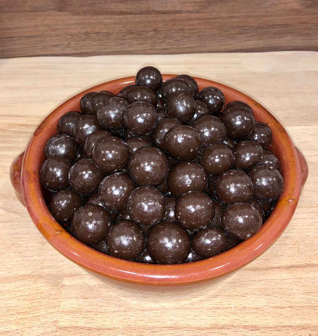 Nocciole Intere al Cioccolato Fondente